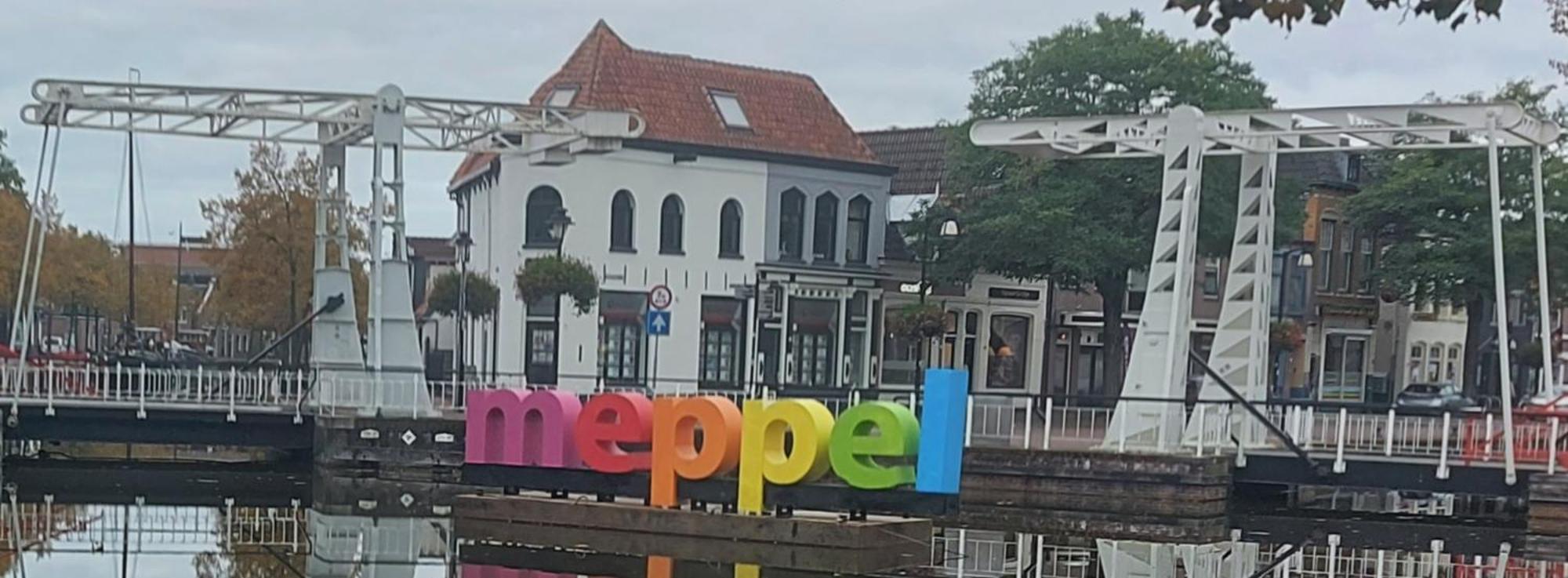 Airbnb 'Logeren Aan Het Plein' In Het Centrum Van 메펠 외부 사진